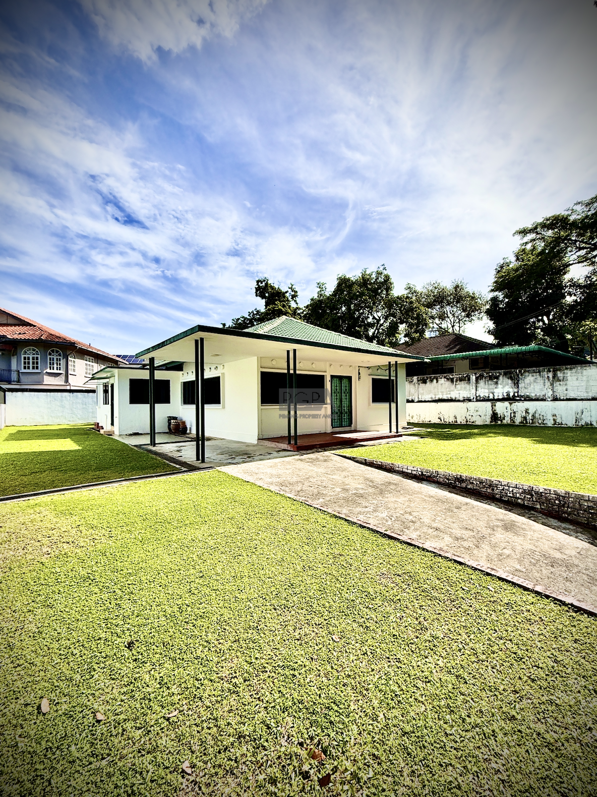 Single-Storey Bungalow in Tanjung Bungah Hillside.