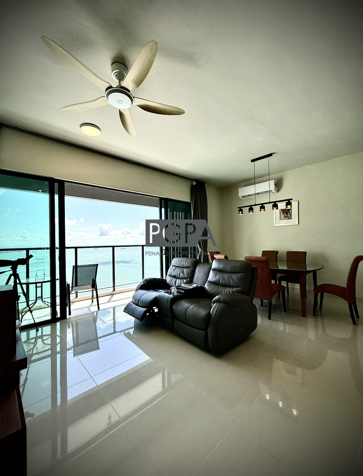 Mezzo Condominium @ The Light Waterfront.